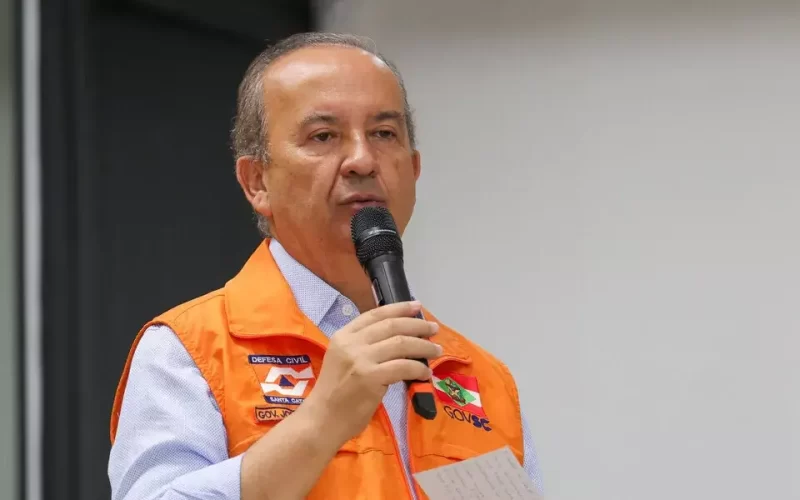 Governador Jorginho Mello elogia “cor da pele das pessoas” em Pomerode e gera controvérsias